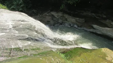 Shoilo Propat Waterfall